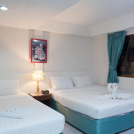 Simple Boutique Seabreeze Hotel Patong Ngoại thất bức ảnh