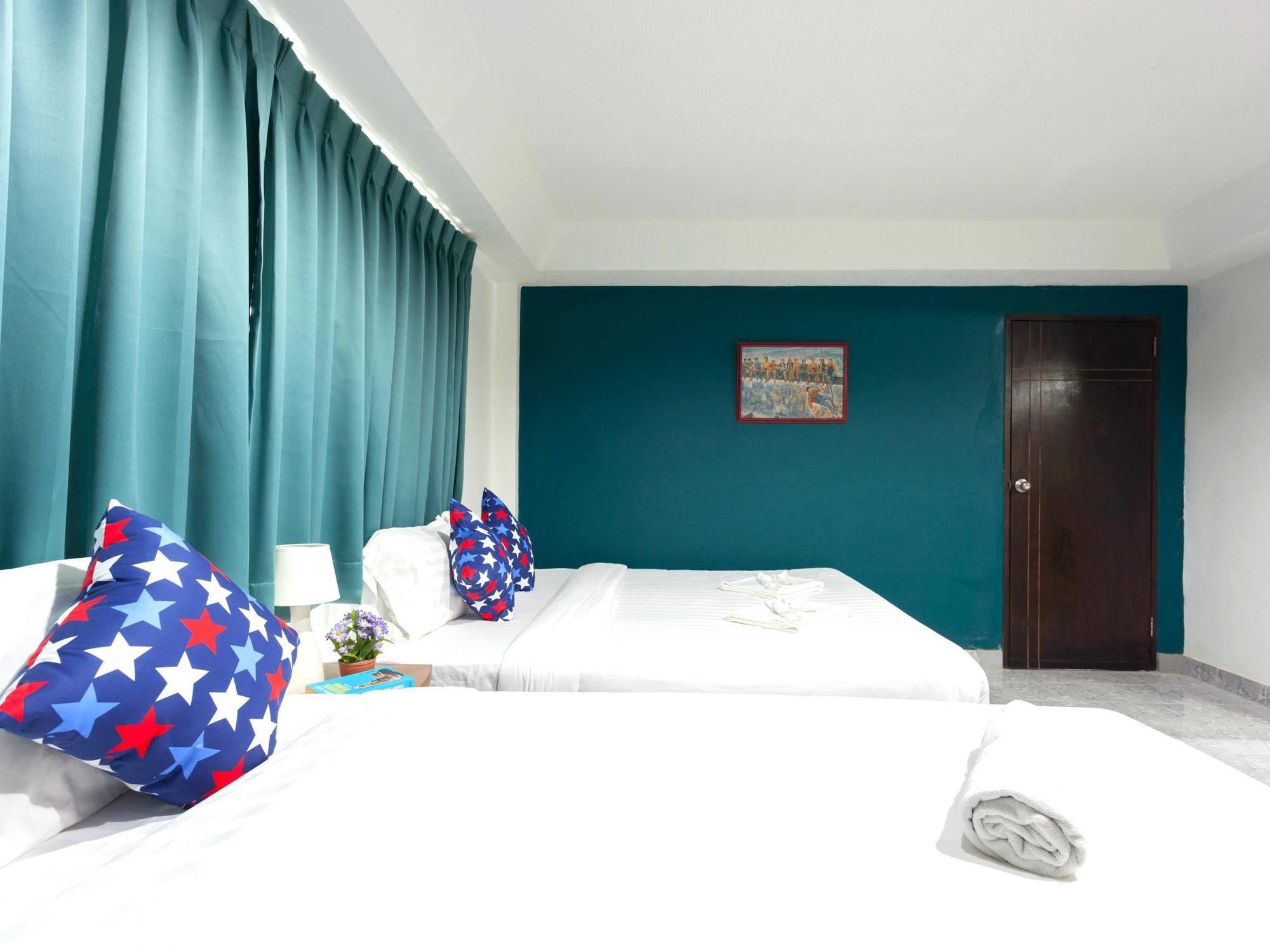 Simple Boutique Seabreeze Hotel Patong Ngoại thất bức ảnh