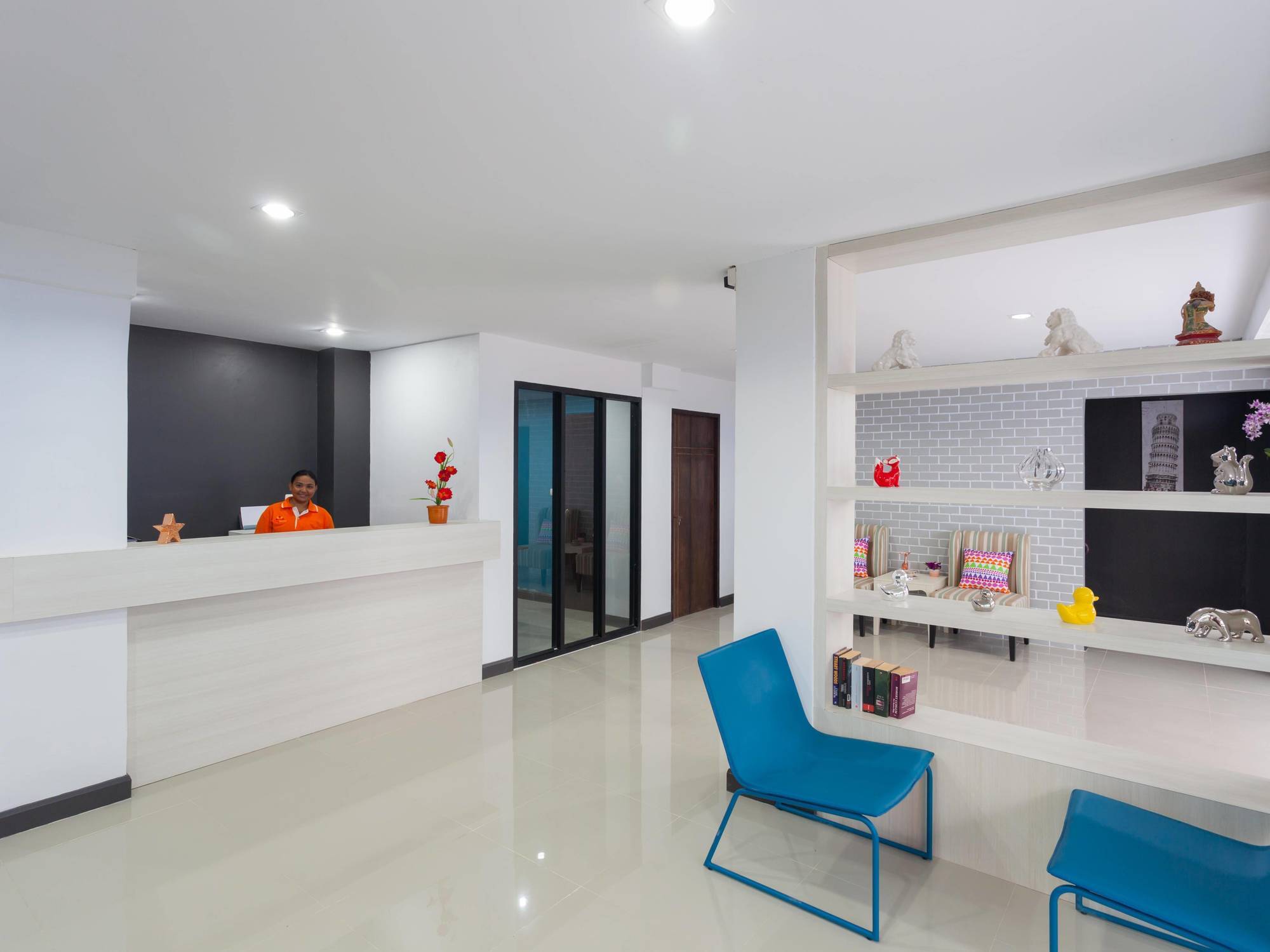 Simple Boutique Seabreeze Hotel Patong Ngoại thất bức ảnh