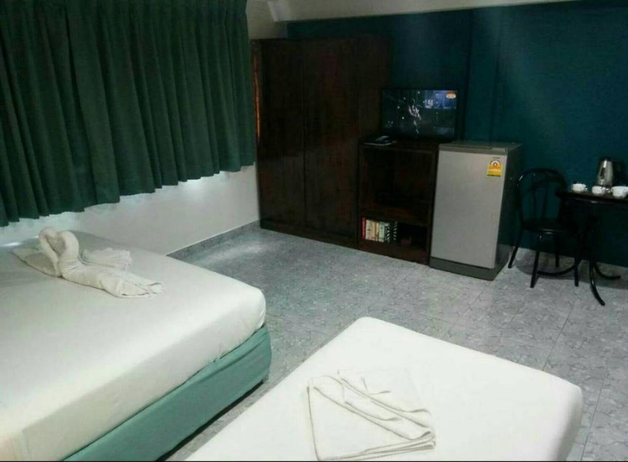 Simple Boutique Seabreeze Hotel Patong Ngoại thất bức ảnh