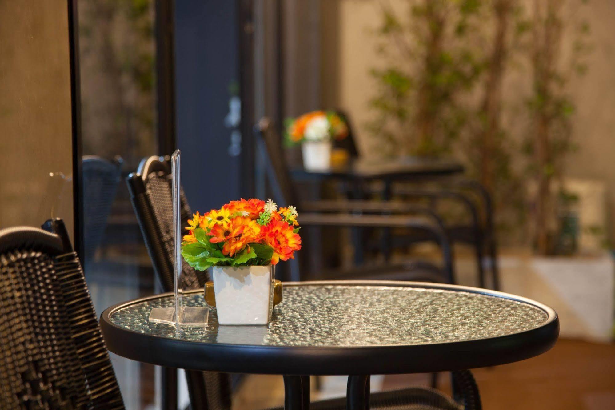 Simple Boutique Seabreeze Hotel Patong Ngoại thất bức ảnh